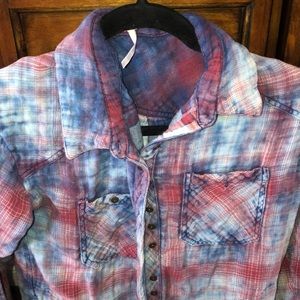 Free People Tops - Comfortable blue/red faded button down Free People Tops - Comfortable blue/red faded button down
